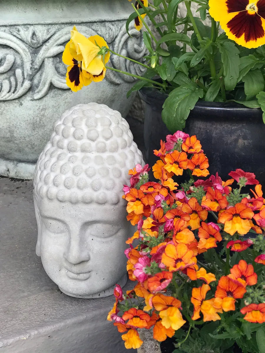 Buddha Head Statue detail
